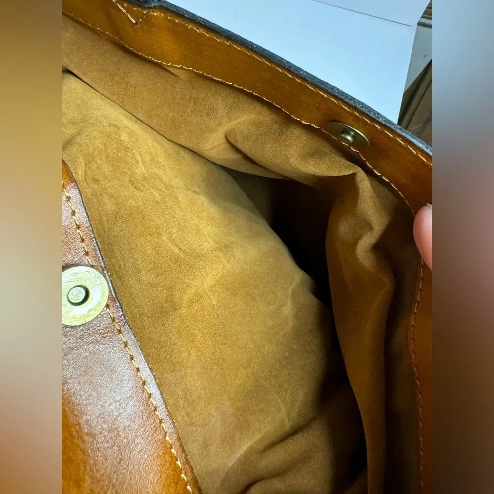 #151 Patricia Nash Florence Poppy Tooled Floral Leather Shoulder Tote Bag - Picture 9 of 16